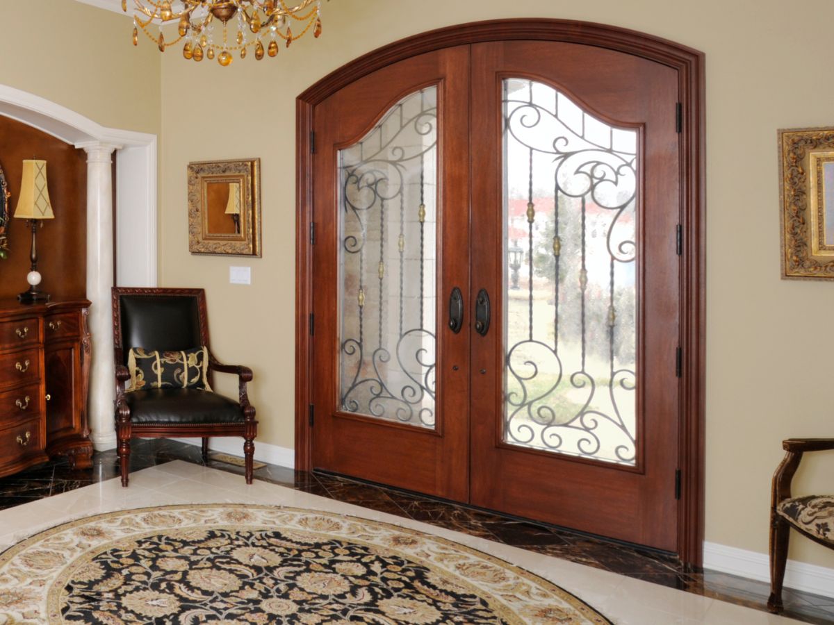 what to look for when choosing a new entry door for your home